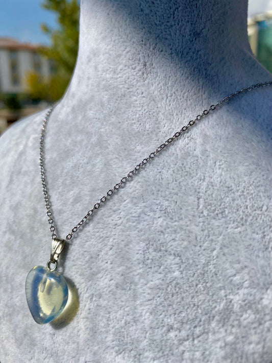 Çelik Ay Taşı Kolye